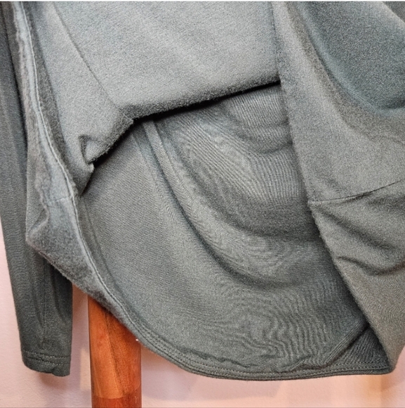 J. Crew Open back Velvet Bow Shirt - Picture 9 of 14